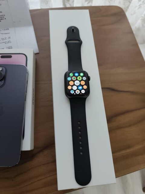 14 PRO MAX 256 + APPLE WATCH 5 SAAT