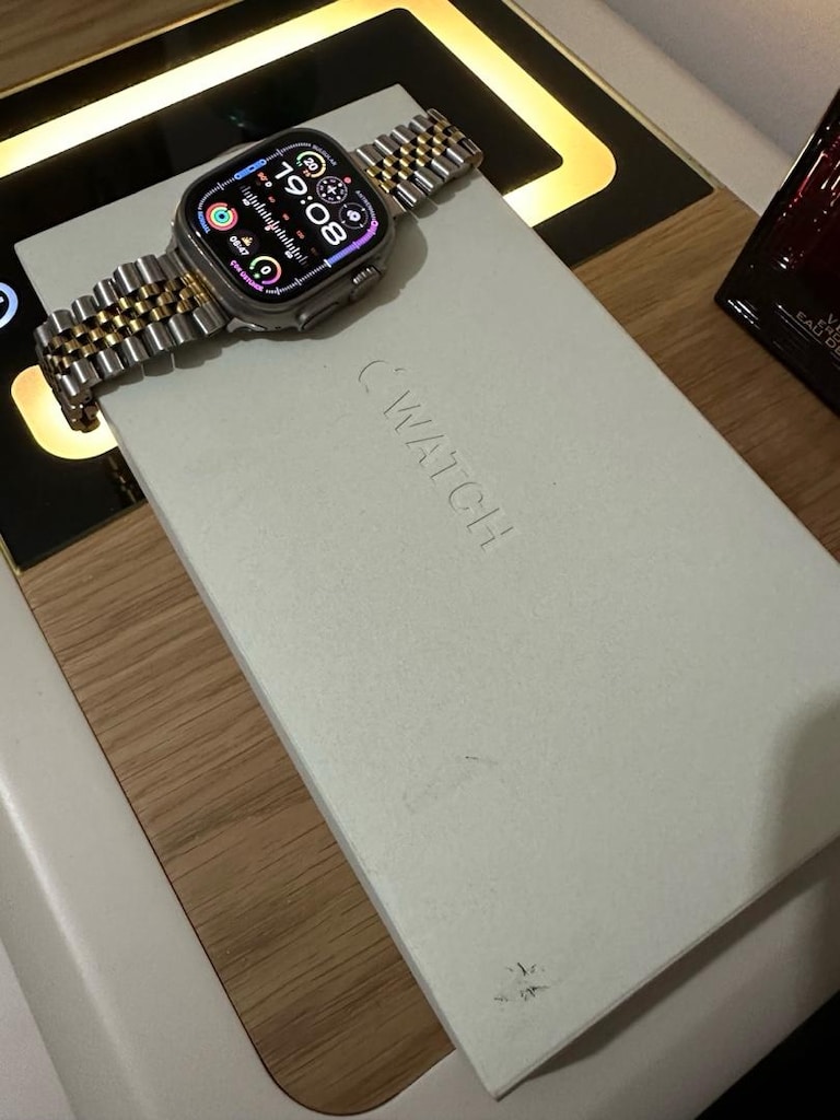 Apple Watch ultra 49 mm titanyum - 2