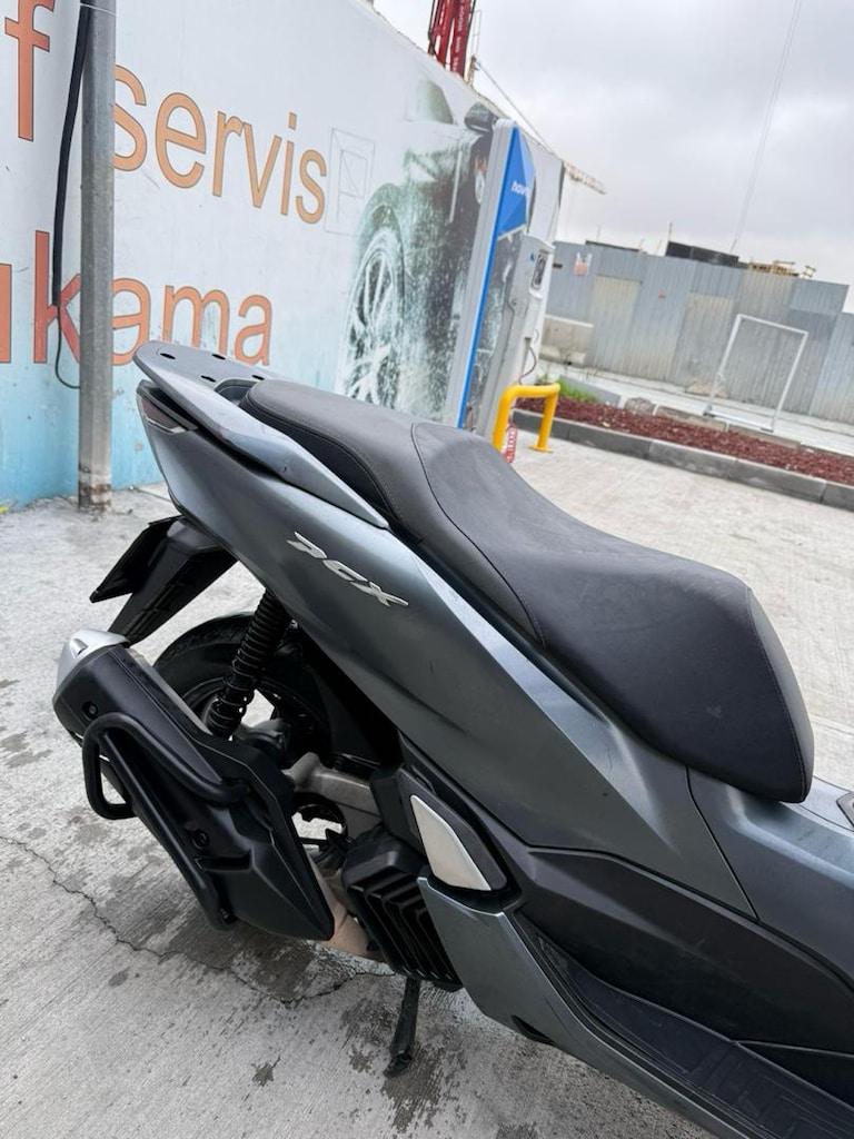 DAHA UCUZU YOK PCX 125 - 4