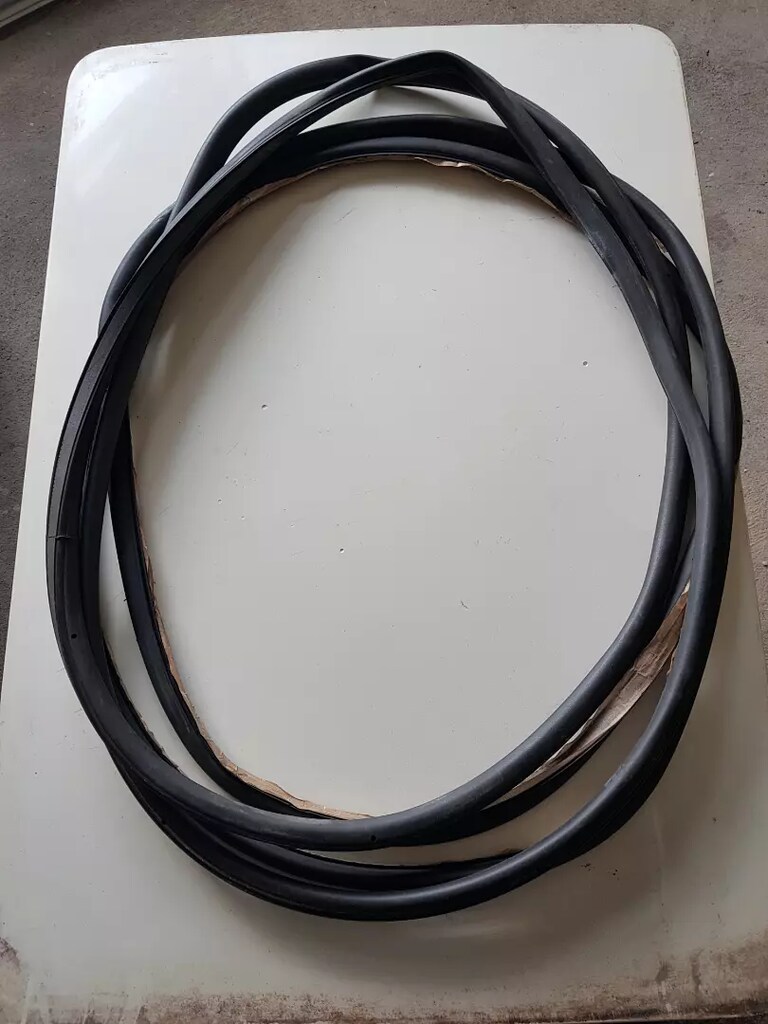 VOLVO S80 V70 XC70 Ön,Arka Kapı Çevresi Fitiller 2007-2015 yılları. - 2