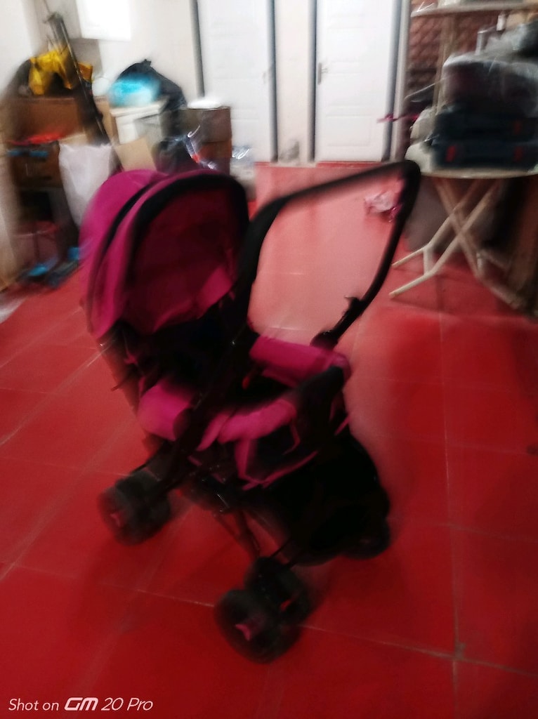 çift yönlü vişne çurugu renginde sağlam temiz bebek arabasi - 4