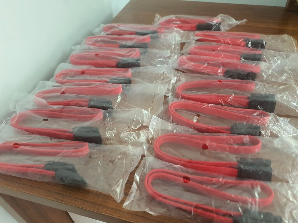 SIFIR SATA KABLOSU HARDDİSK DÜZ KIRMIZI DATA VERİ - 4