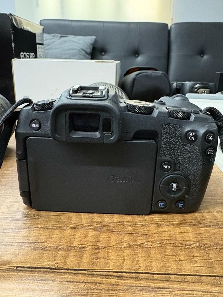 CANON RP FULL SET - 18