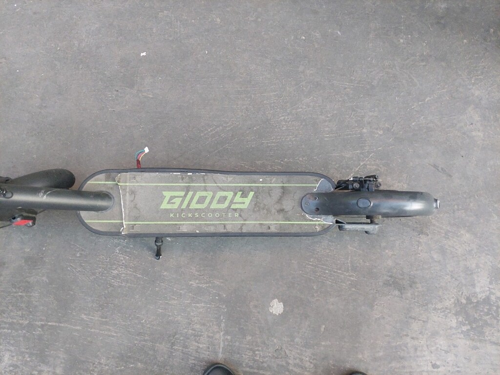 Bozuk - Giddy 350w Elektrikli Scooter - 2