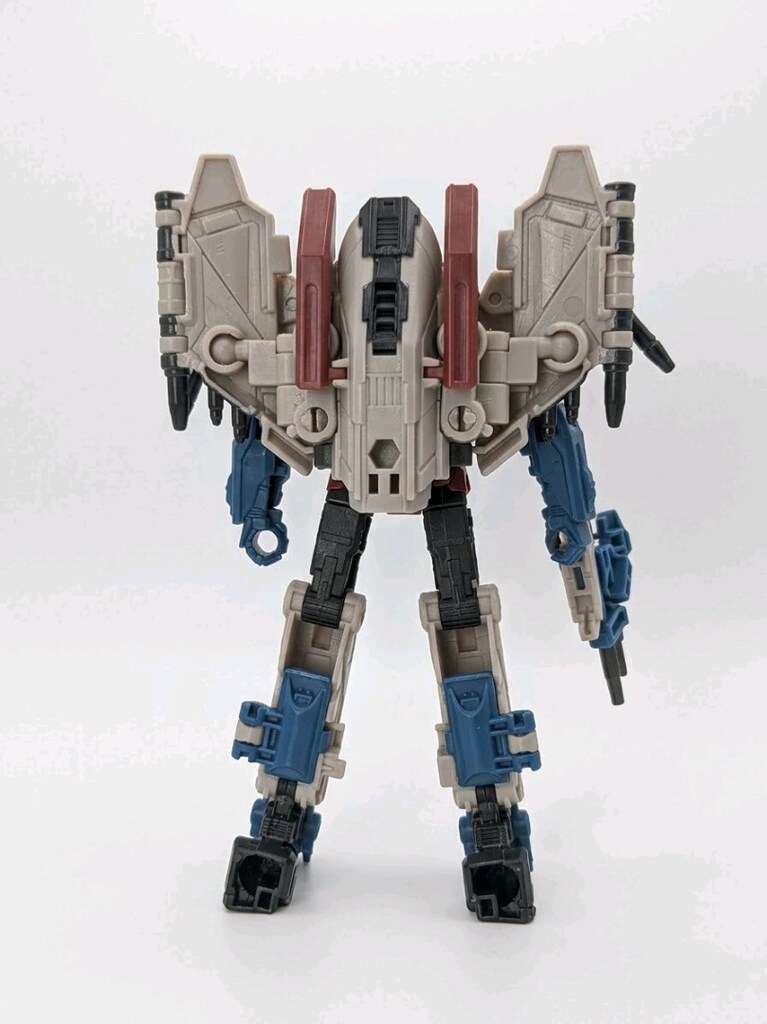 Transformers One Studio Series Starscream Figürü - 4