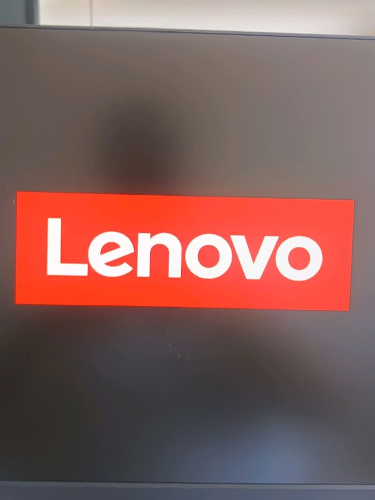 i5 4460 CPU interl core 4.30 GHz 128 GB 22 inch LENOVO Monitör - 12