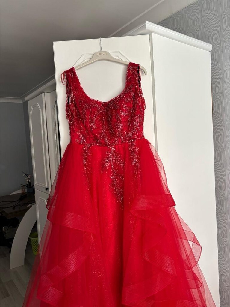 Kırmızı Prenses Model Taşlı Abiye - 2