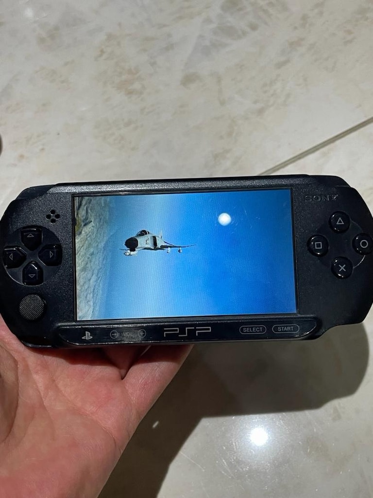 SONY PSP E1004 OYUN MAKİNESİ - 8