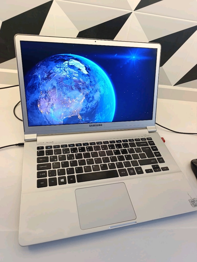 temiz laptop bilgisayar - 2
