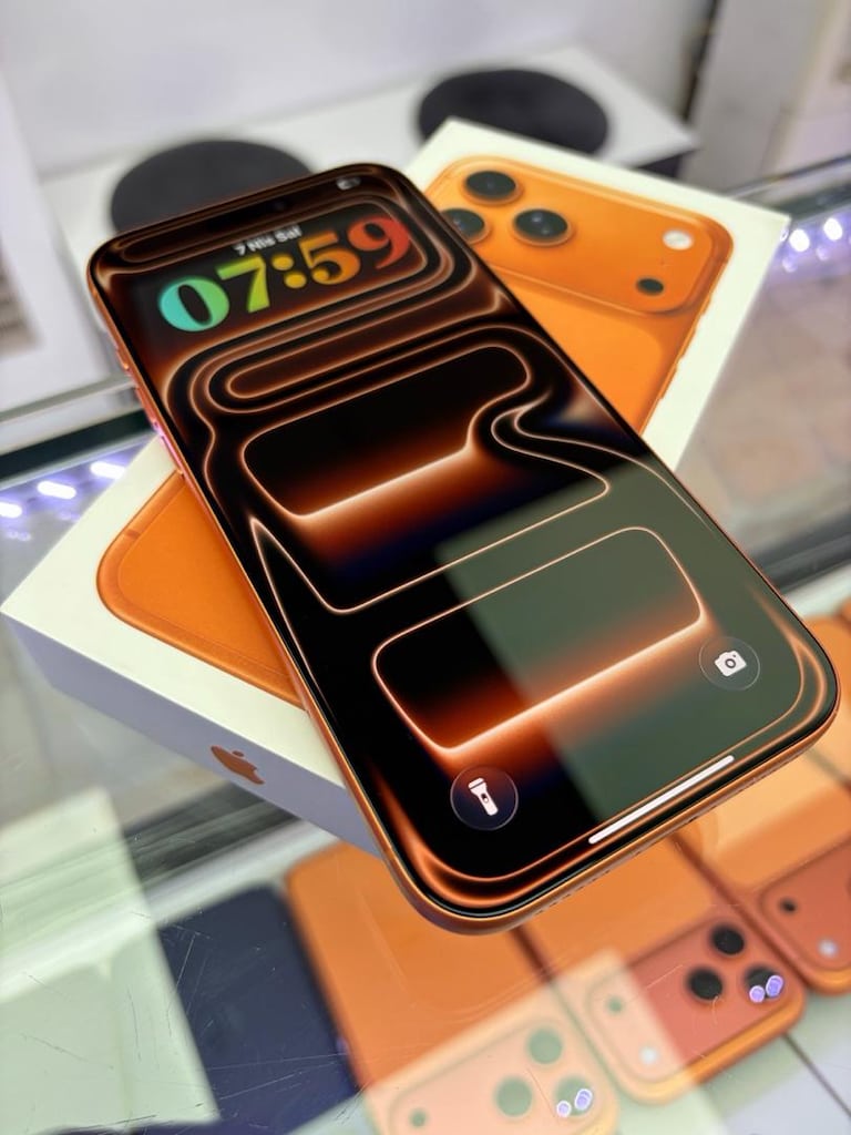iPHONE 17 PRO MAX 512 GB 12 AY TÜRKİYE GARANTİLİ SIFIR GİBİ HATASIZ - 7