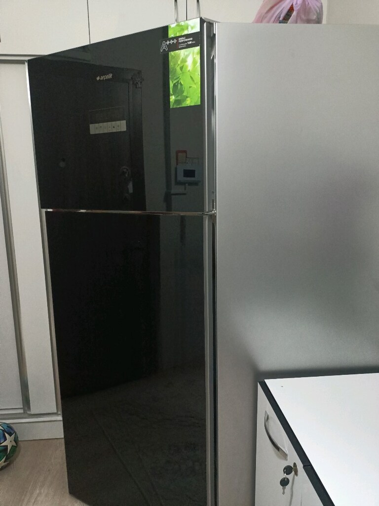 temiz kullanılmış gri inox.yuzeyi siyah cam buzdolabı boy 185 en 70 - 5