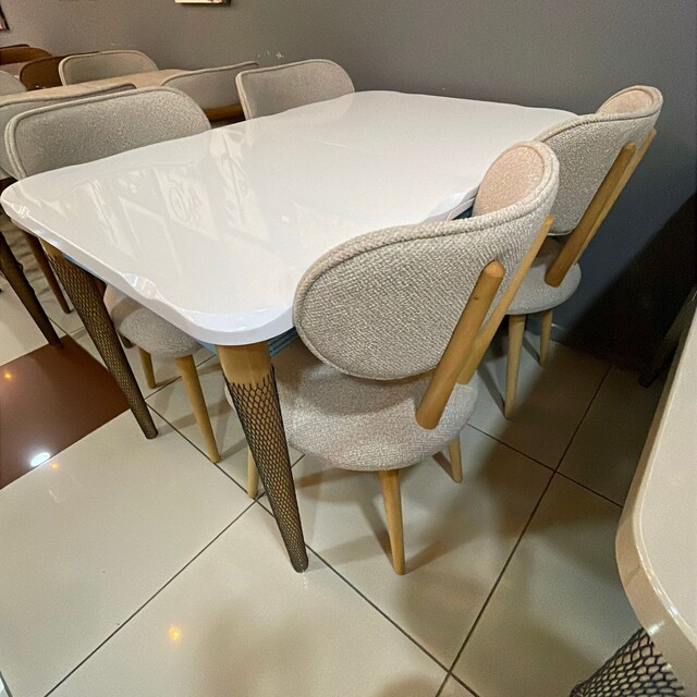 80x130 Beyaz High Gloss Masa 4 Adet Şah Sandalye