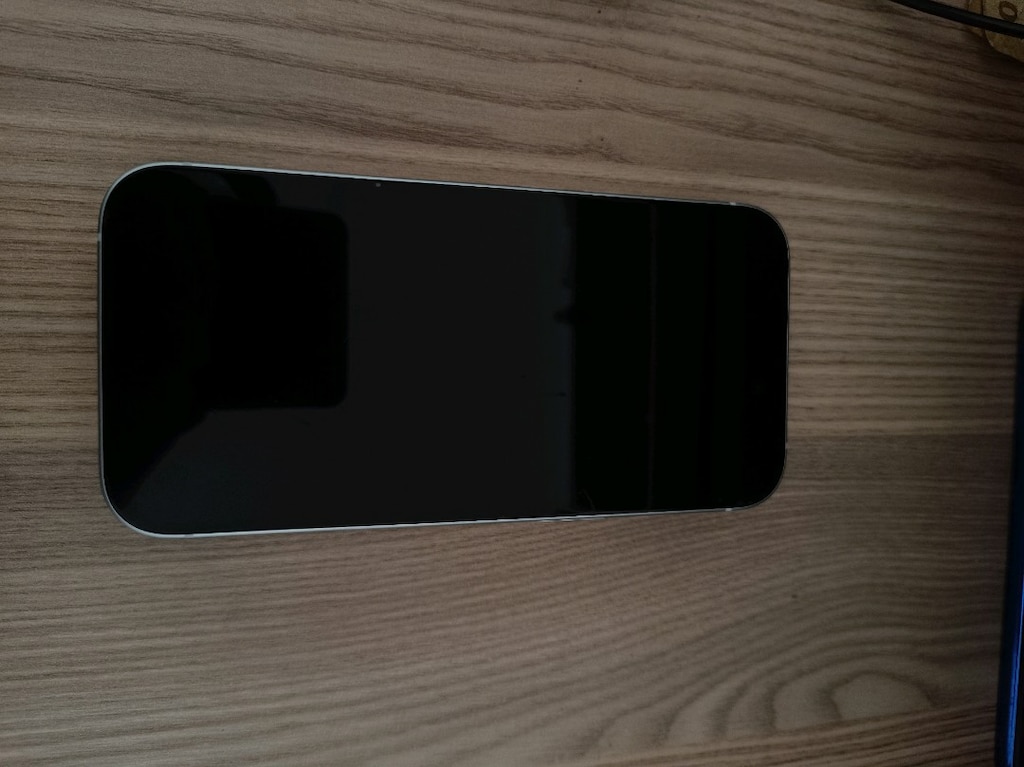 iPhone 15 - 5