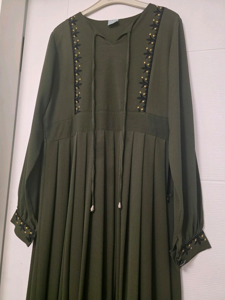 pileli elbise - 3