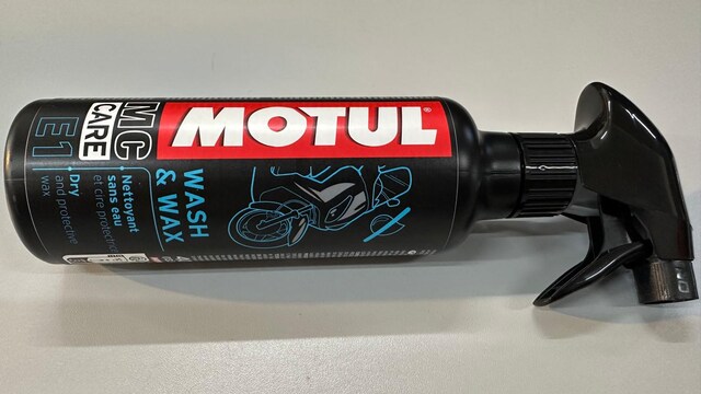 Motul Wash & Wax Susuz Temizleme Spreyi & Cilası 400ml E1