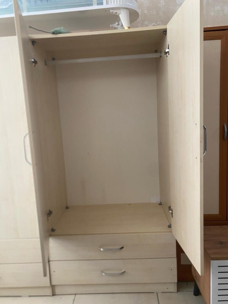 4kapılı elbise dolabı - 2
