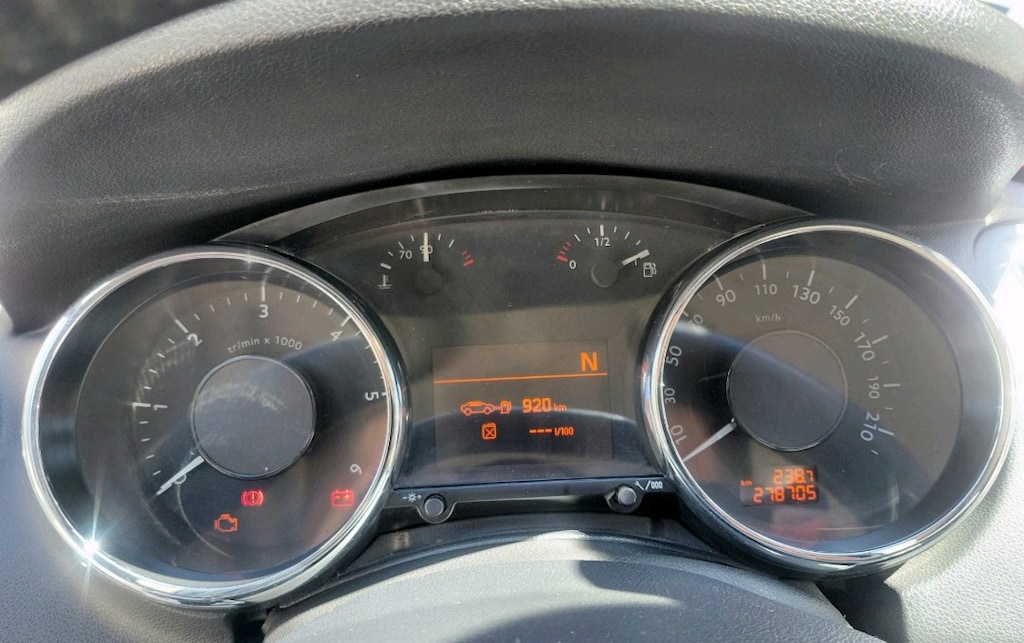Memurdan masrafsız ve temiz peugeot 5008 - 6