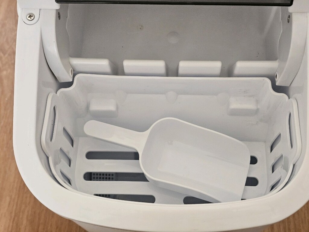 Robo Taşınabilir Buz Makinesi (15 KG) - Tertemiz / Sorunsuz - 3