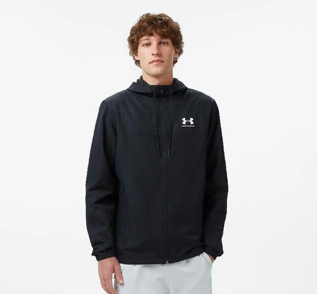 under armour yağmurluk