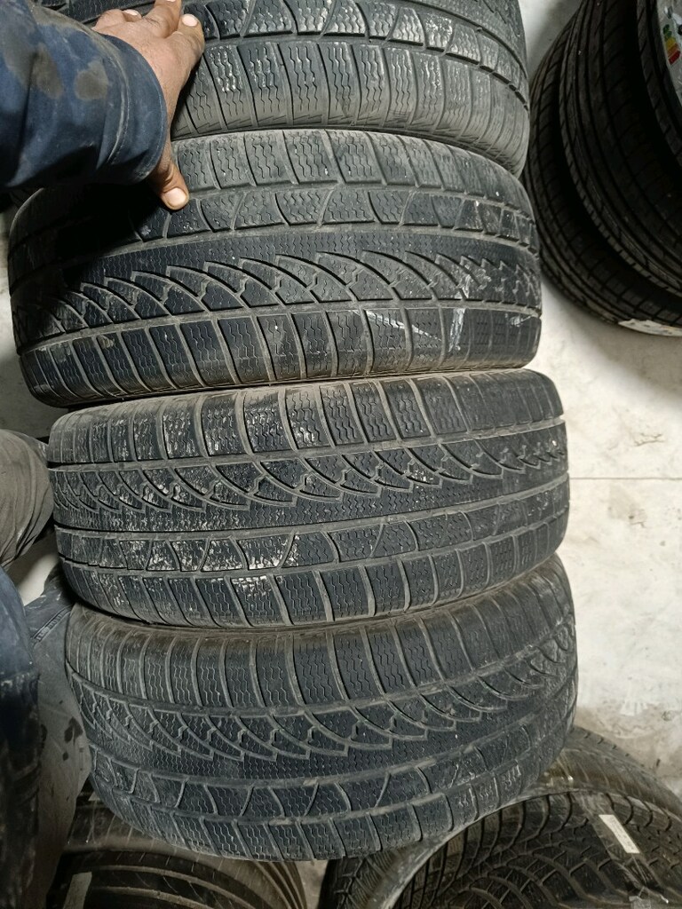 215/50/17 kar lastiği - 2