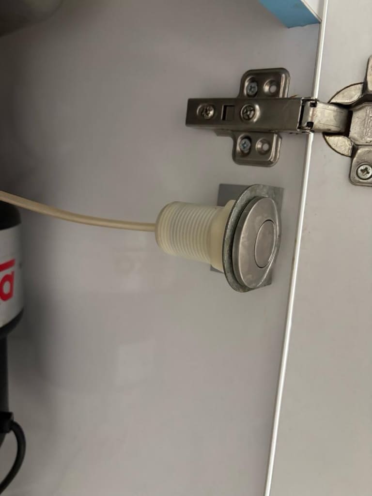Erenköy teslim teka marka çöp öğütücü - 4