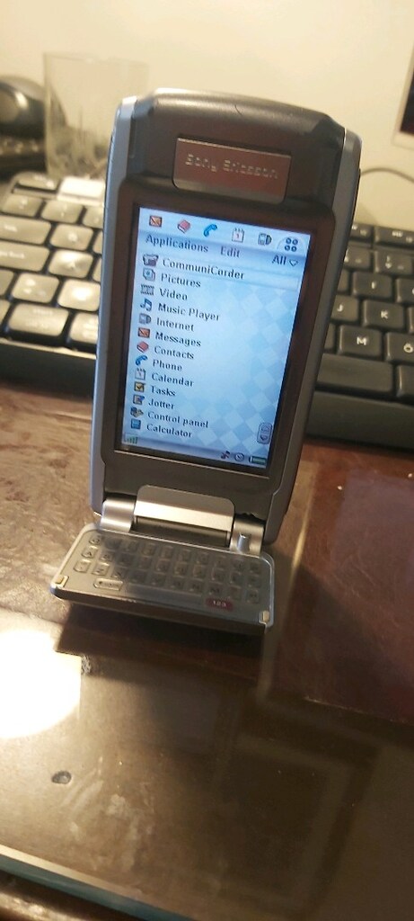 sony ericsson p910i - 2