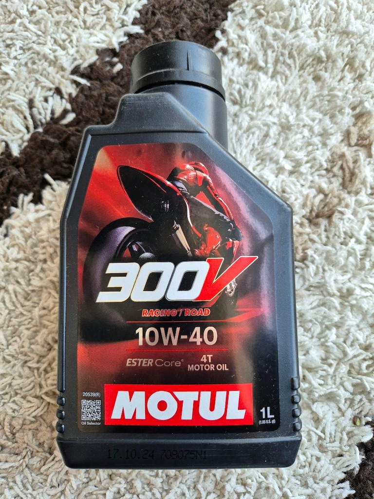 MOTUL 300V 10-40