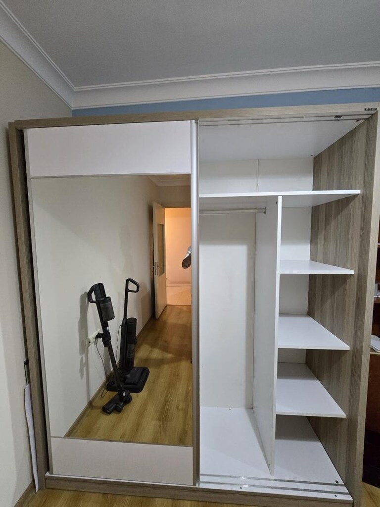 Aynalı Sürgülü Gardırop - Yeni Gibi Çok Temiz - 2