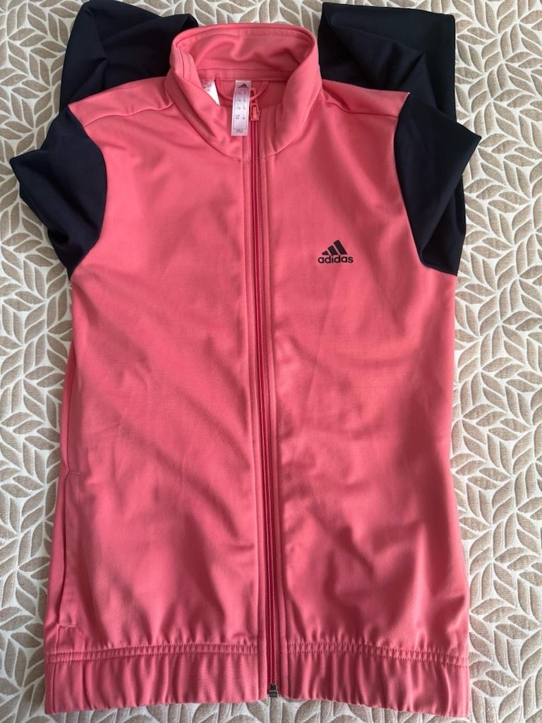 ultra temiz Adidas eşofman takımı