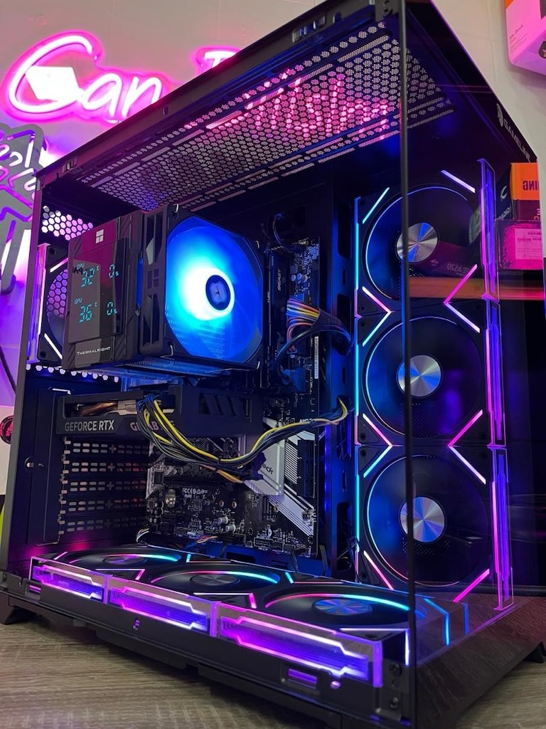 RYZEN 7 5700X // RTX 4060 // PREMİUM ULTRA GAMİNG AKVARYUM KASA - 9