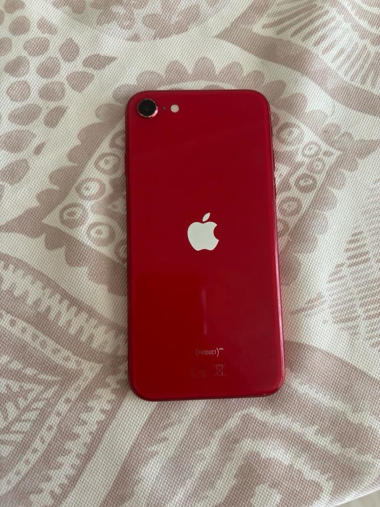 ACİL SATILIK İPHONE SE-2.NESİL 64 GB - 4
