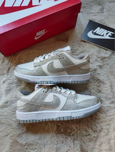 ‼‼ NIKE DUNK LOW METALLIC SILVER