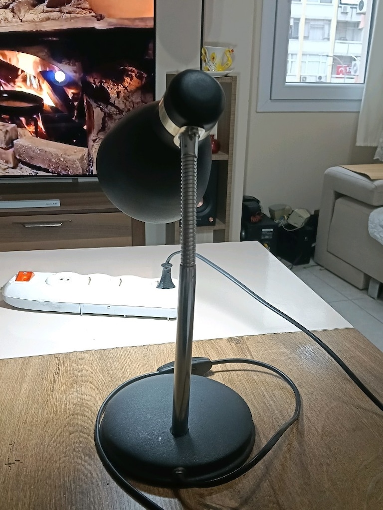 Standart duylu (E27) masa lambası. - 3