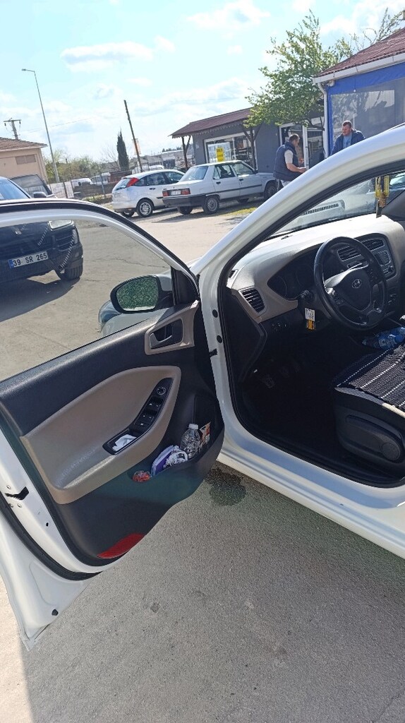 MEMURDAN SATILIK 2019 HYUNDAI i20 1.4 CRDi STYLE PANORAMA acil indirim - 9