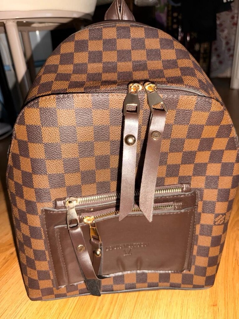 Hiç Kullanılmamış Louis Vuitton Desenli Şık Sırt Çantası