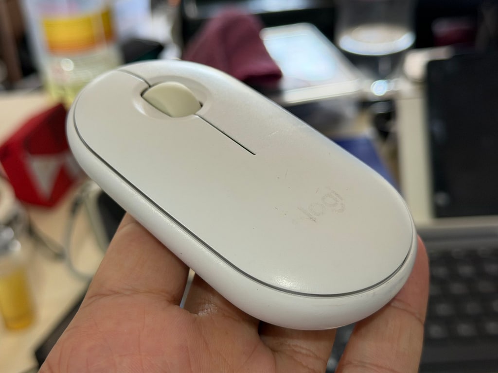 Logitech M350 Pebble İnce Kablosuz Bluetooth Optik Mouse - 6