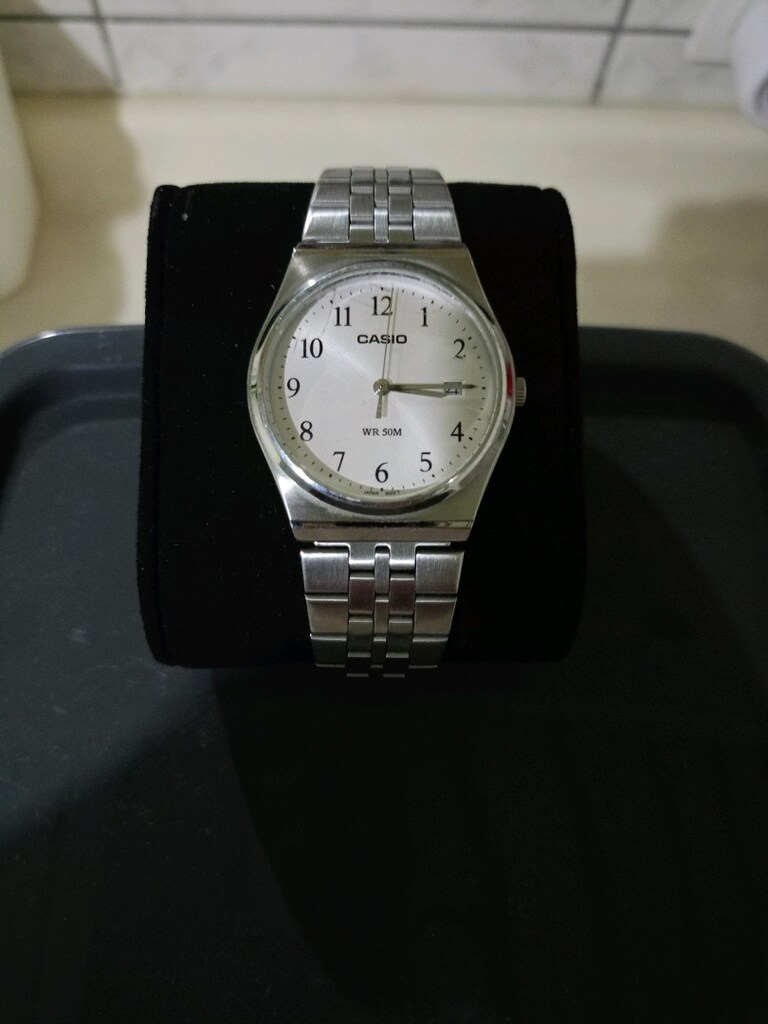 casio çelik kordon saat camda sadece kılcal çizik vardır - 3