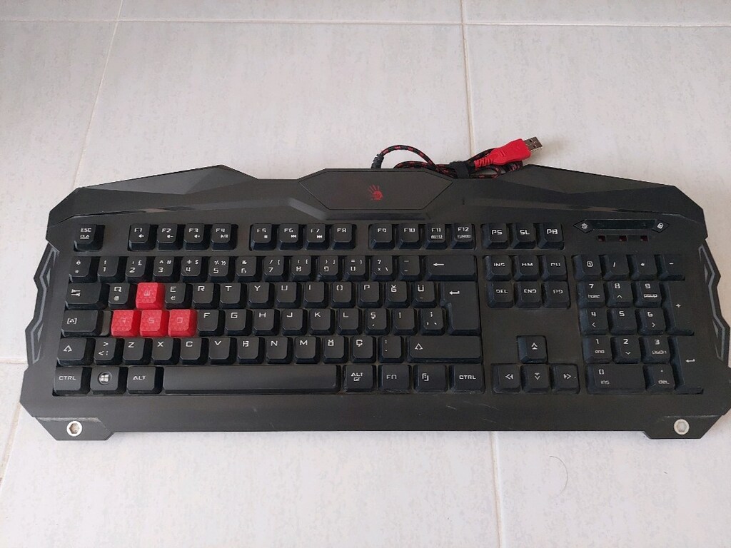 A4 Tech Q türkçe klavye usbli Işıklı 5 kademeli - 3