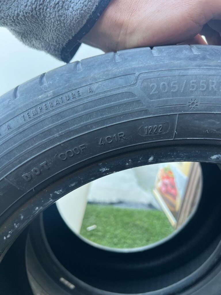 205 55 16 dört adet lastik%60 civarı - 4