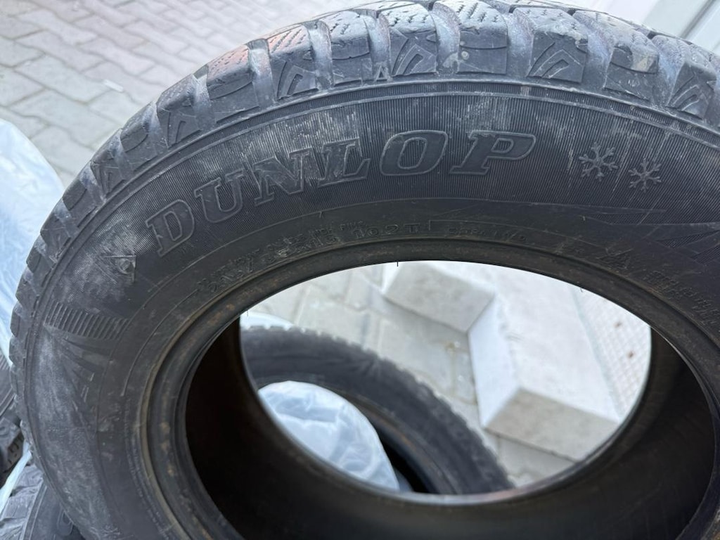 215/65/16 DUNLOP KIŞ LASTİĞİ TEMİZ - 2