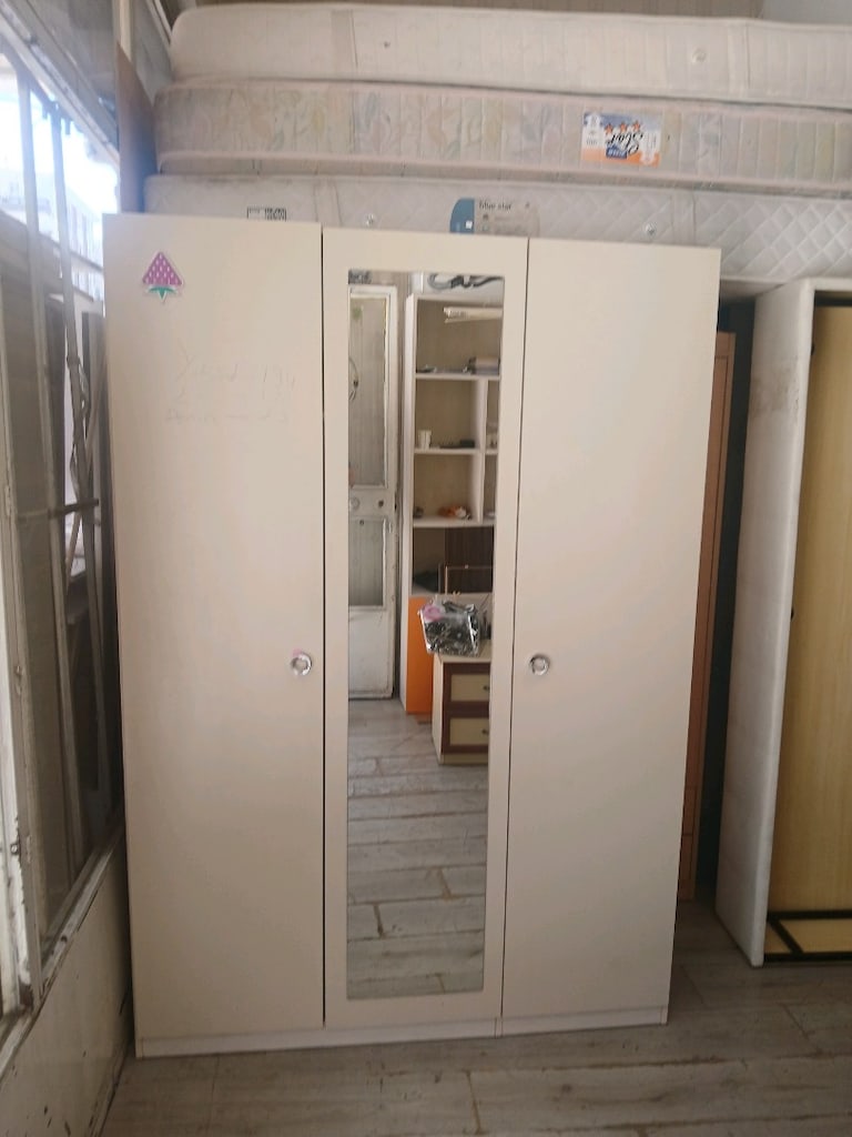 3 KAPAKLI AYNALI GARDOLAP - 3