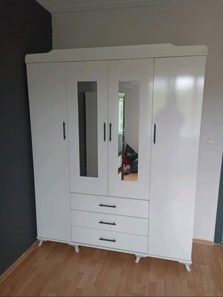 4 kapak lüks elbise dolabı lazım olan ulaşsın fiyat uygun