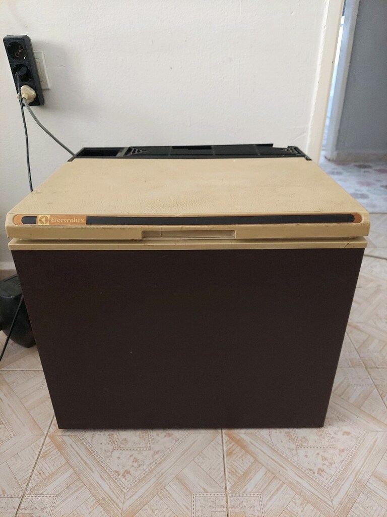Oto, karavan, ev buzdolabı 12v-220v çalışır - 8