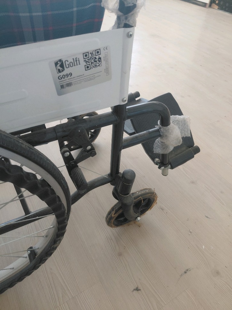 Tekerlekli Sandalye Refakatçi Frenli - 7