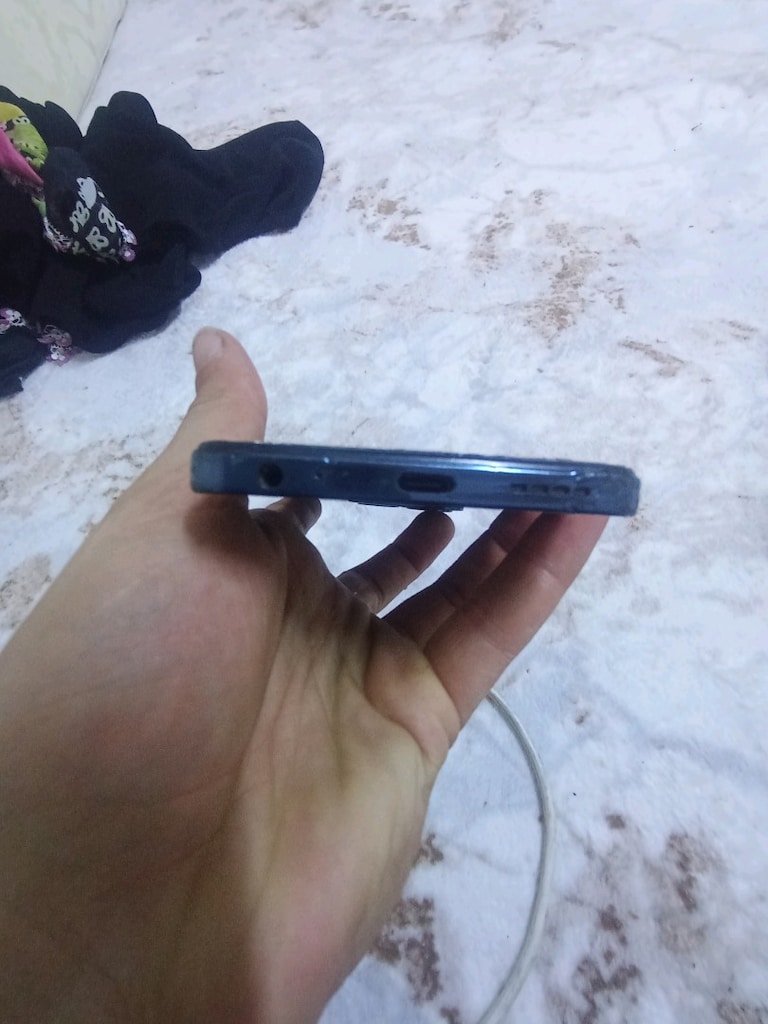 Infinix Smart 8 (Model: X6528B) - Ekran Kırık / Kasa Temiz / Yedek Par - 5
