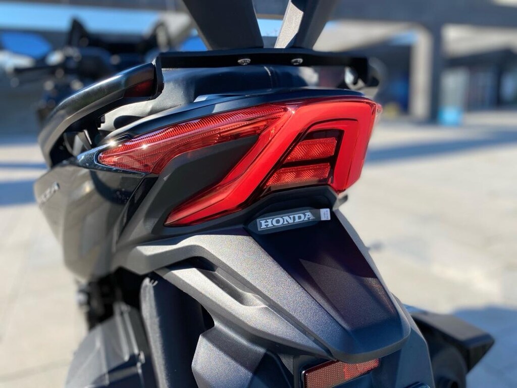 İLK SAHİBİNDEN SIFIR EKSTRALI GARANTİLİ HONDA FORZA 250 - 10