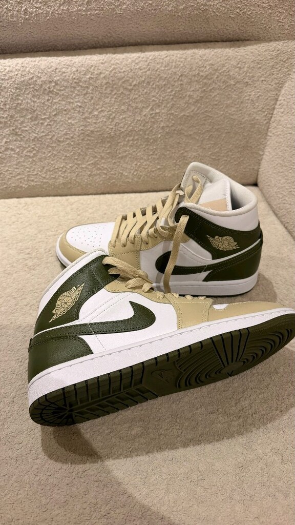 Nike Air Jordan 1 Mid Sneaker Unisex - 5