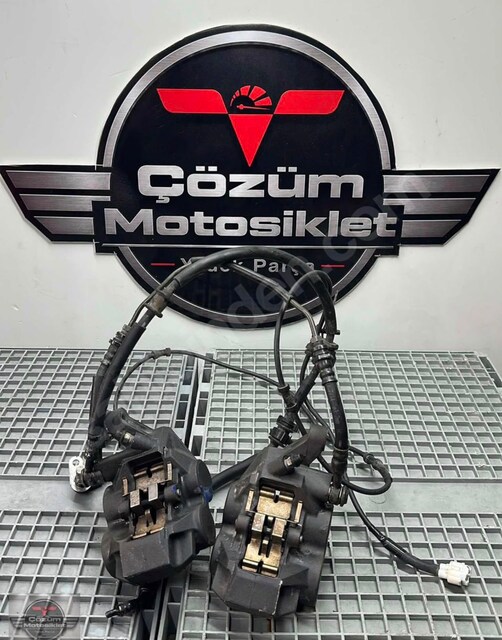 MT07 ÖN FREN KALİPERLERİ