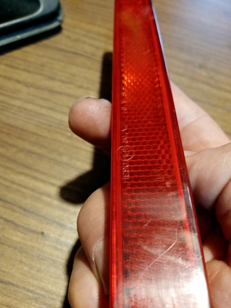 RANGE ROVER SPORT DİSCOVERY ARKA TAMPON REFLEKTÖR SAĞ - 4