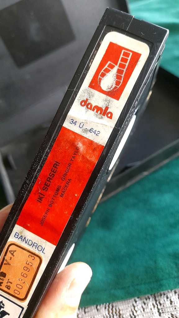 İki Serseri VHS video kaset - 8